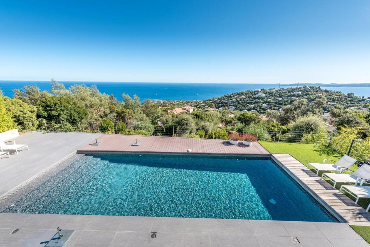 Villa Vue Panoramique Sur La Baie De St Tropez Les Issambres Exterior foto